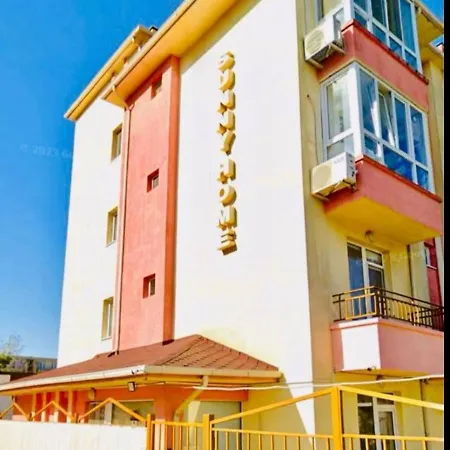 Апартаменты One Sunny In Sunny